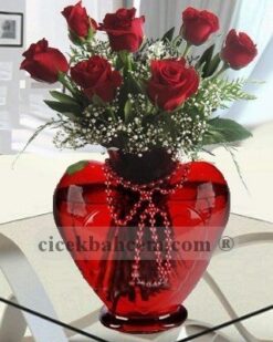 Kalp Vazoda 7 Adet Kırmızı Gül KALP110