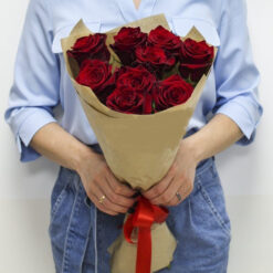 Aşıklar Şehri" 9 Adet Kırmızı Gül Buketi