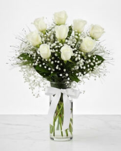 Zarafetin Işığı - Vazoda 9 Adet Beyaz Gül Aranjmanı