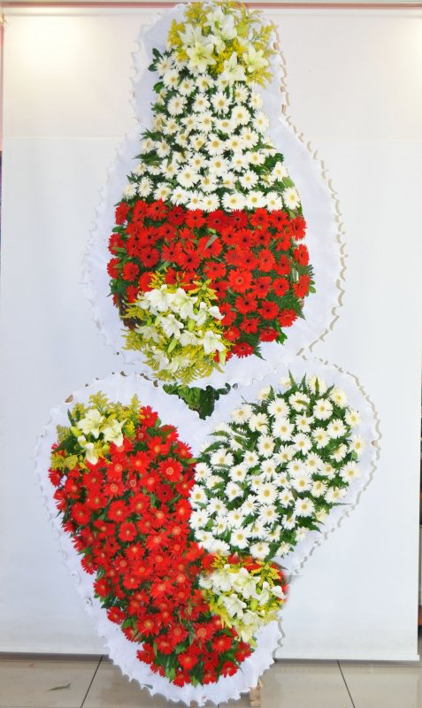 3 Göbekli Kırmızı Beyaz Düğün Açılış Nikah Çiçekleri - Görsel 2