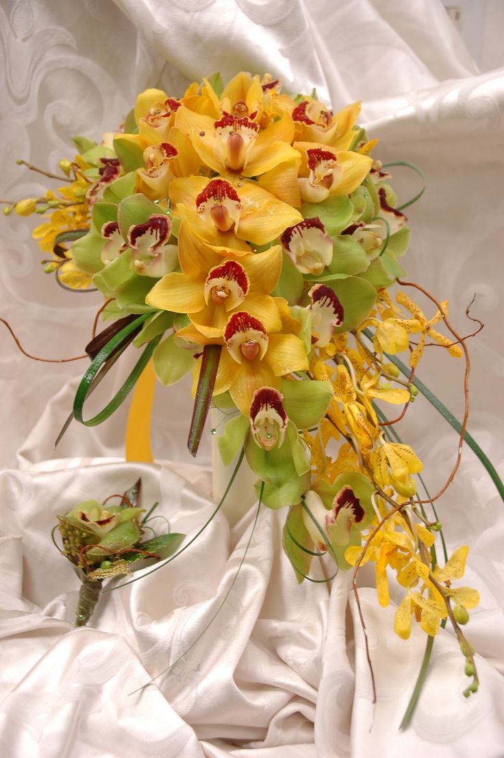 Sarı Yeşil Orkide Gelin Buketleri - Görsel 2