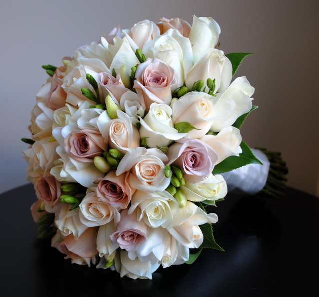 Beyaz Pembe Somon Gelin Buketleri - Görsel 2