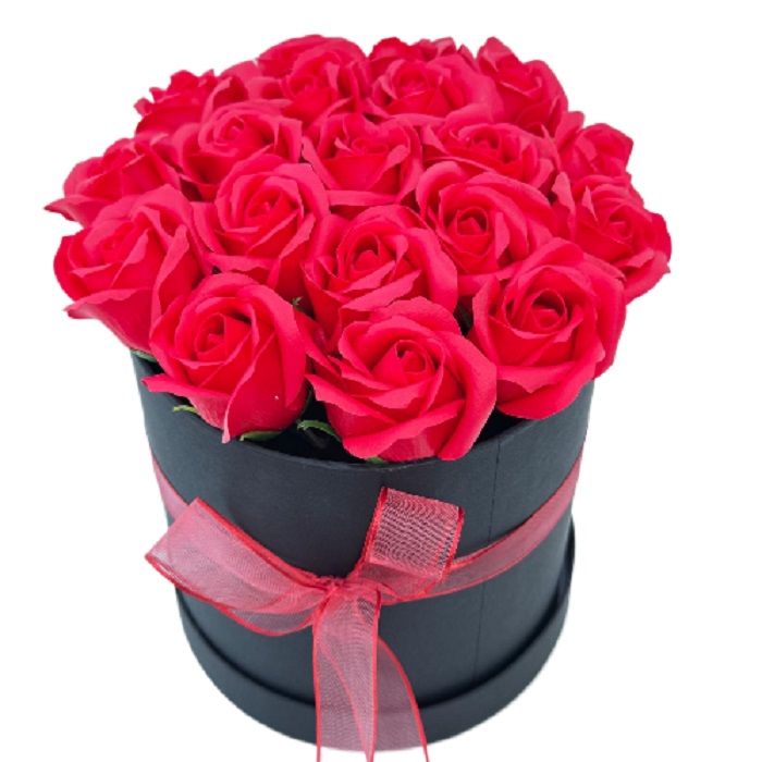 Solmayan Aşk: 19'lu İthal Yapay Kırmızı Gül Aranjmanı - Görsel 2
