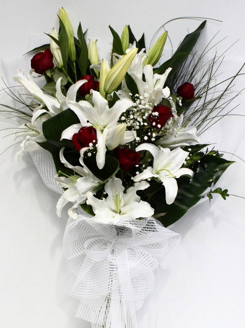 Beyazın Büyüsü Lilyum Gül Buketi C-BUK146 - Görsel 2