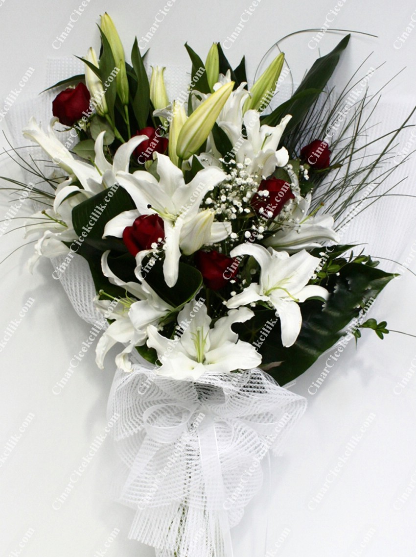 Beyazın Büyüsü Lilyum Gül Buketi C-BUK146